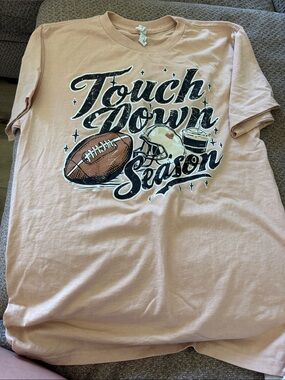 Touchdown Season Graphic Tee - Light Peach